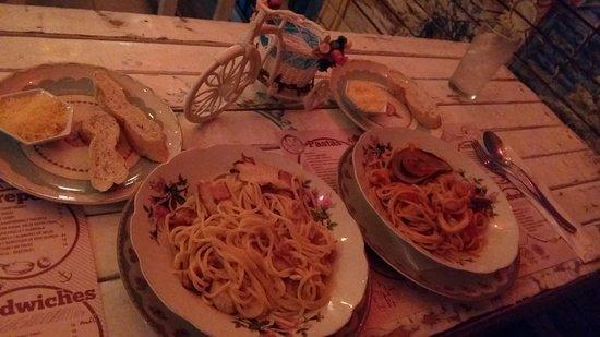 El Callejon Creperia